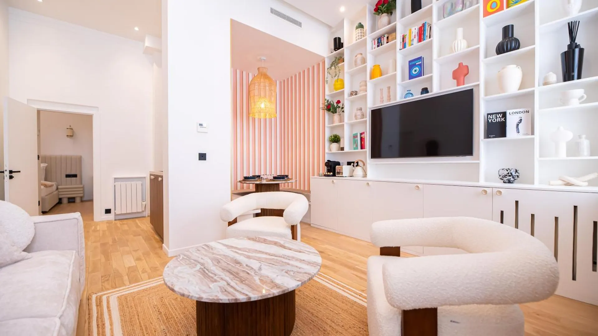 Apartamento Cia - Chic Flat In Marais With Ac París 0*,  Francia